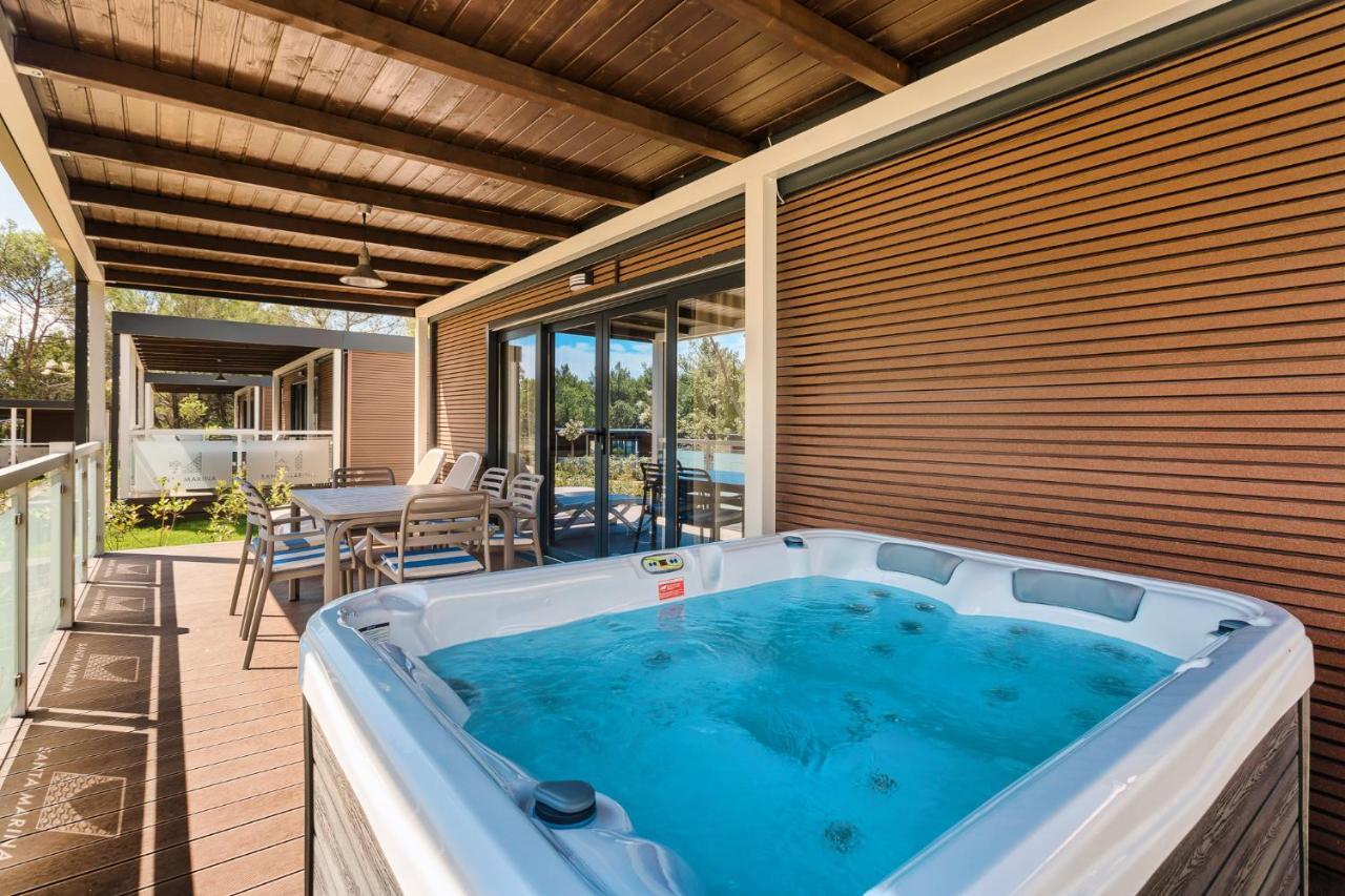 Premium Camping Homes Santa Marina, Lanterna Tar-Vabriga Dış mekan fotoğraf