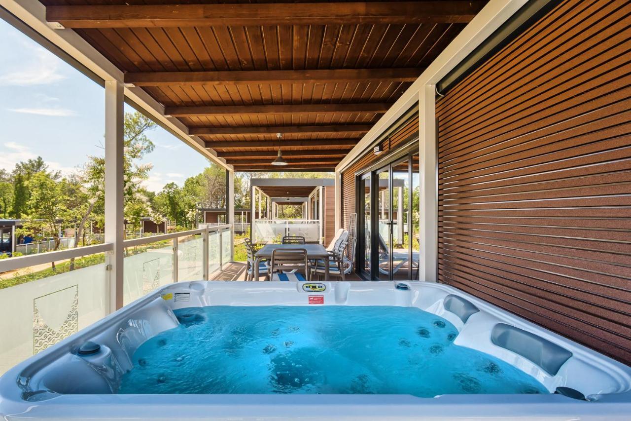 Premium Camping Homes Santa Marina, Lanterna Tar-Vabriga Dış mekan fotoğraf